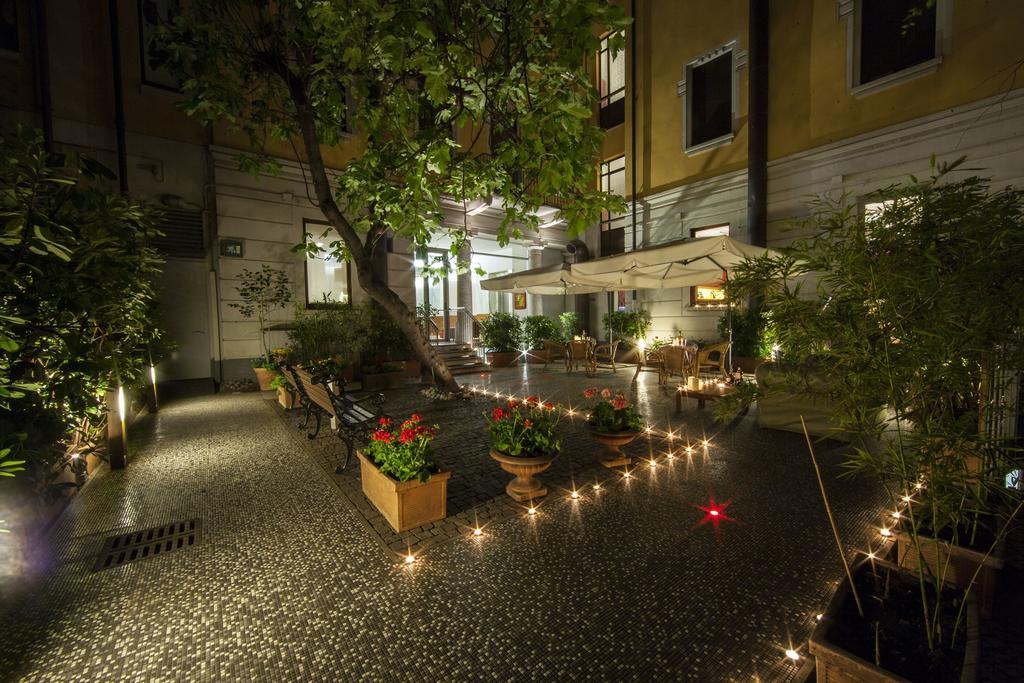 Ariosto Hotel Milaan Buitenkant foto