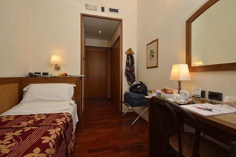 Ariosto Hotel Milaan Buitenkant foto