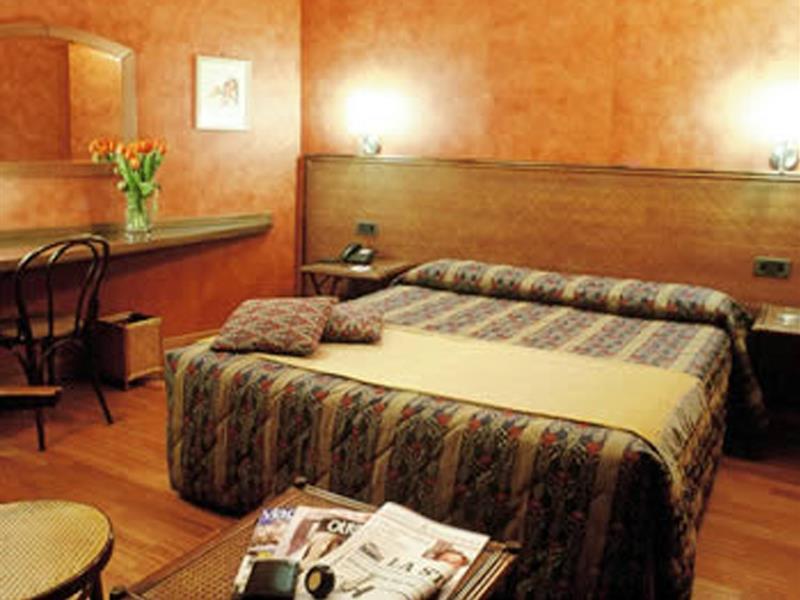 Ariosto Hotel Milaan Buitenkant foto