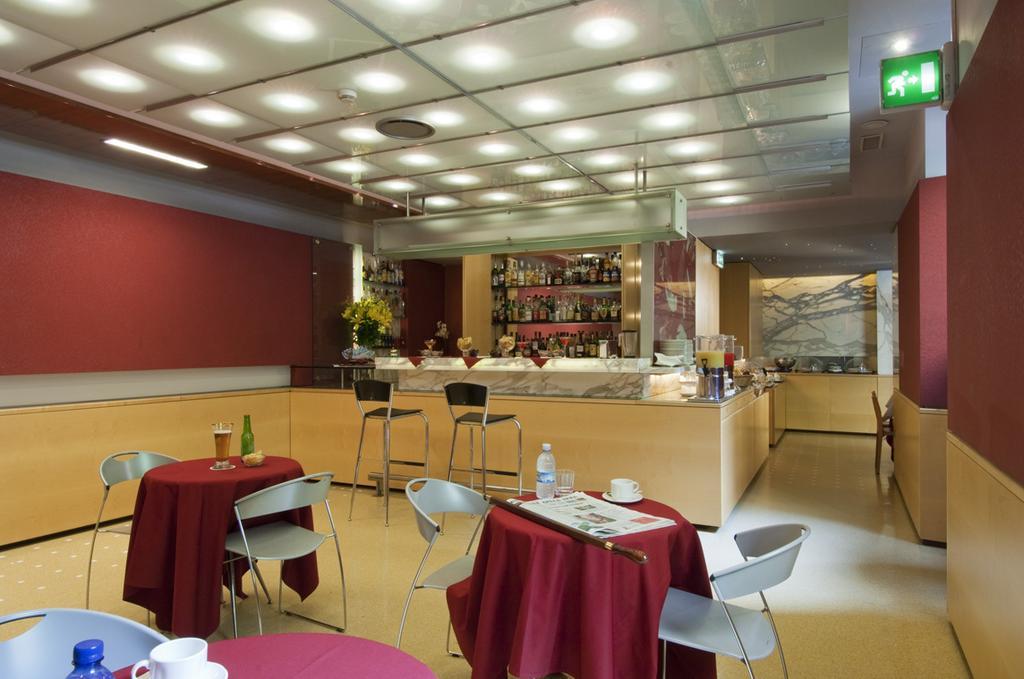 Ariosto Hotel Milaan Buitenkant foto